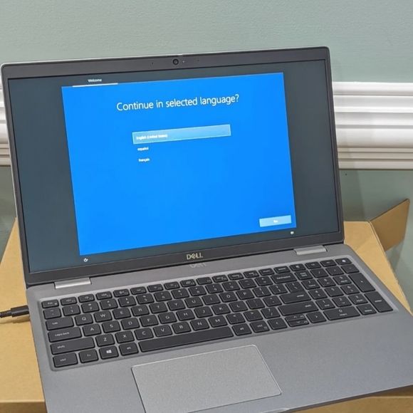 Laptop - Picture 9 of 9